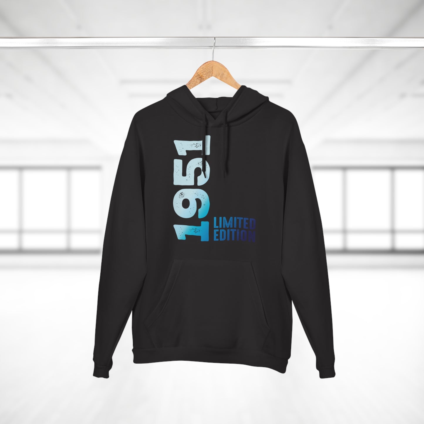 Limited Edition 1951 Geburtstag Hellblau Pullover Hoodie