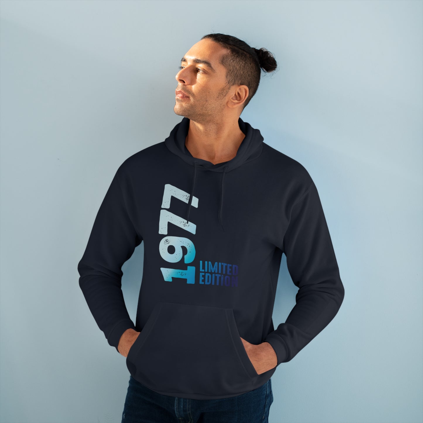 Limited Edition 1977 Geburtstag Hellblau Pullover Hoodie
